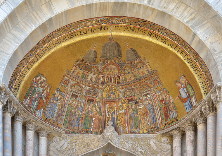 Mosaic of the translation of the body of Saint Mark on San Alipio facade door of the Saint Mark's Basilica in Venice.Mosaic of the translation of the body of Saint Mark on San Alipio facade door of the Saint Mark's Basilica in Venice.Mosaic of the translation of the body of Saint Mark on San Alipio facade door of the Saint Mark's Basilica in Venice - photograph by Wolfgang Morodere.