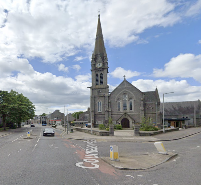 Mannofield Church looking west along Great Western Road